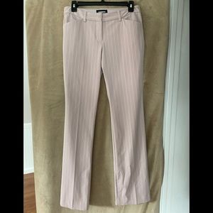 Express dress pant size 4. Pale pink white strips. Very good condition.